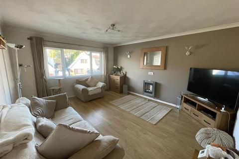 3 bedroom semi-detached bungalow for sale - Ravenswood Close, Neath