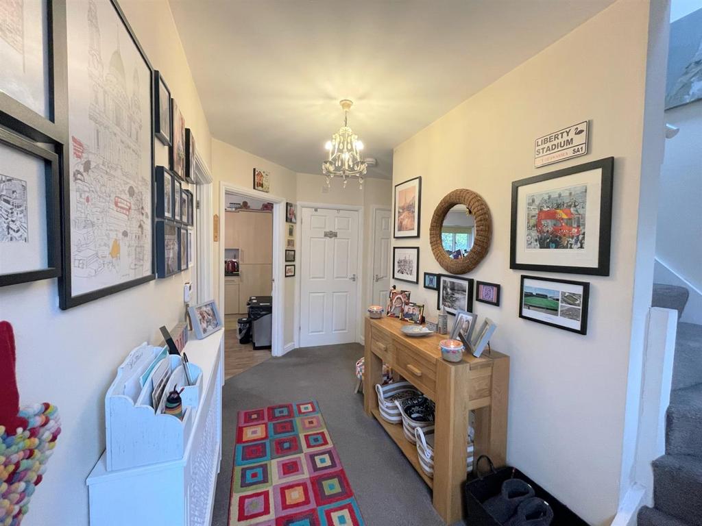 Main Road, Cadoxton, Neath 4 bed detached house for sale £299,950