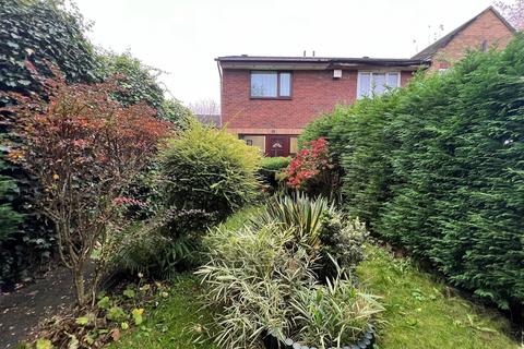 56 Abercarn Close, Manchester, M8 9AL