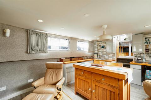 1 bedroom houseboat for sale, St. Katharine Docks, Wapping, E1W