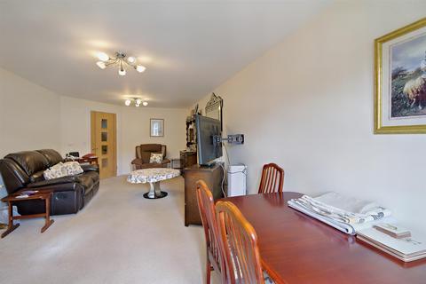 2 bedroom flat for sale, Lancaster Road, Carnforth