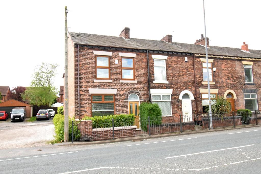 Manchester Road, Westhoughton, Bolton 3 bed end of terrace house for