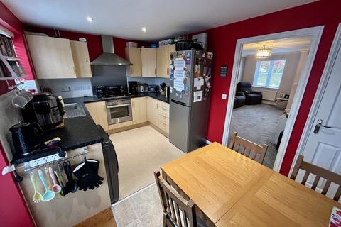 3 bedroom end of terrace house for sale, Davis Grove, Oxley Park, Milton Keynes, MK4
