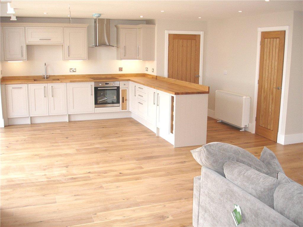 St John's Chapel, Caistor Drive, LN4 2 bed flat £205,000