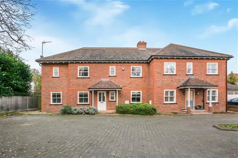 5 bedroom semi-detached house to rent, Harpenden AL5