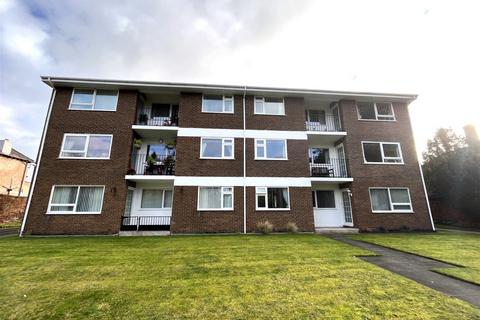 2 bedroom ground floor flat for sale, Croxton Court, Park Crescent, Southport, PR9 9ND