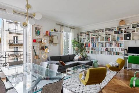 3 bedroom apartment, Paris 18ème, 75018