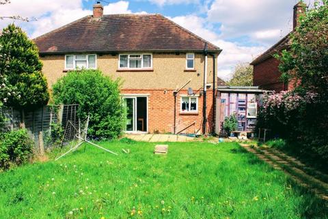 5 bedroom semi-detached house to rent, St Johns Road, Guildford GU2