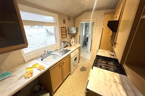 2 bedroom terraced house for sale - Sutcliffe Road, Plumstead Common, London, SE18