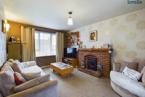 17 Canberra Crescent, Brookenby, Market Rasen, LN8 6ER