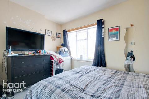 3 bedroom maisonette for sale, London Road, ASHFORD
