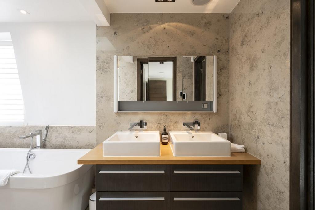 Master en suite b...