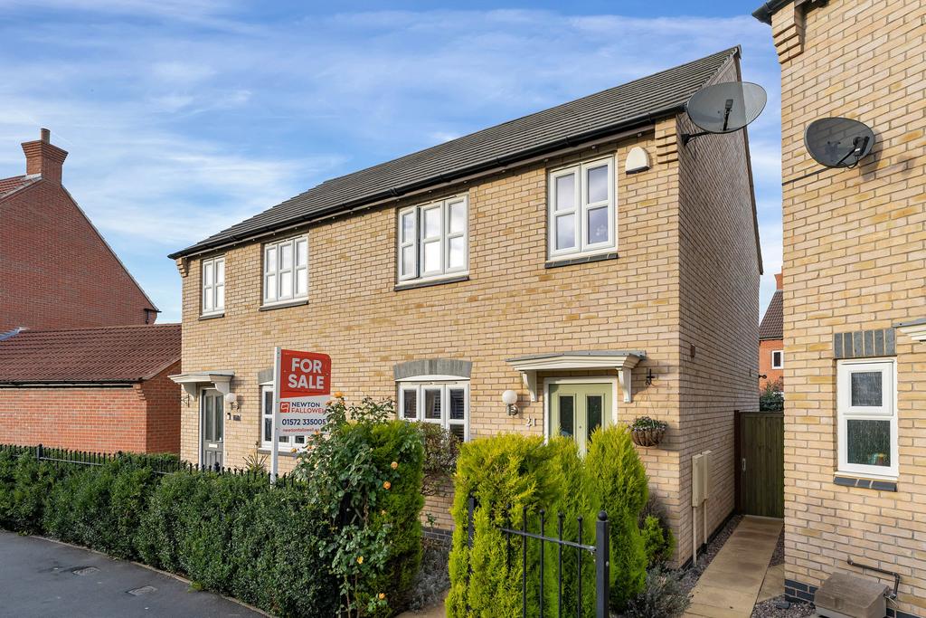 Maresfield Road, Barleythorpe 3 bed semidetached house for sale £250,000