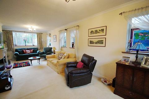 4 bedroom detached house for sale, Uppermill OL3