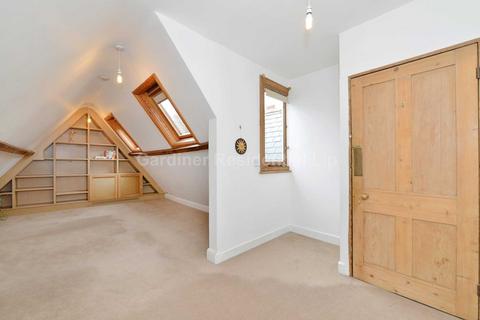 2 bedroom apartment to rent, North Common Road, W5