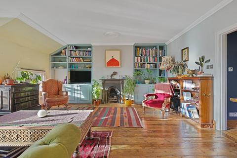 Flat 6, 38 Coolhurst Road, London, N8 8EU