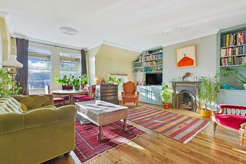 Flat 6, 38 Coolhurst Road, London, N8 8EU