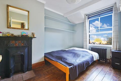 Flat 6, 38 Coolhurst Road, London, N8 8EU