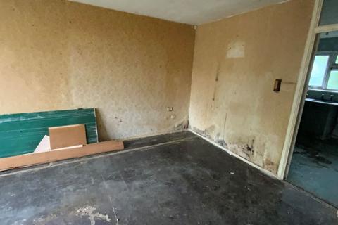 3 bedroom terraced house for sale - 7 Orlando Close, Walsall, WS1 3DT