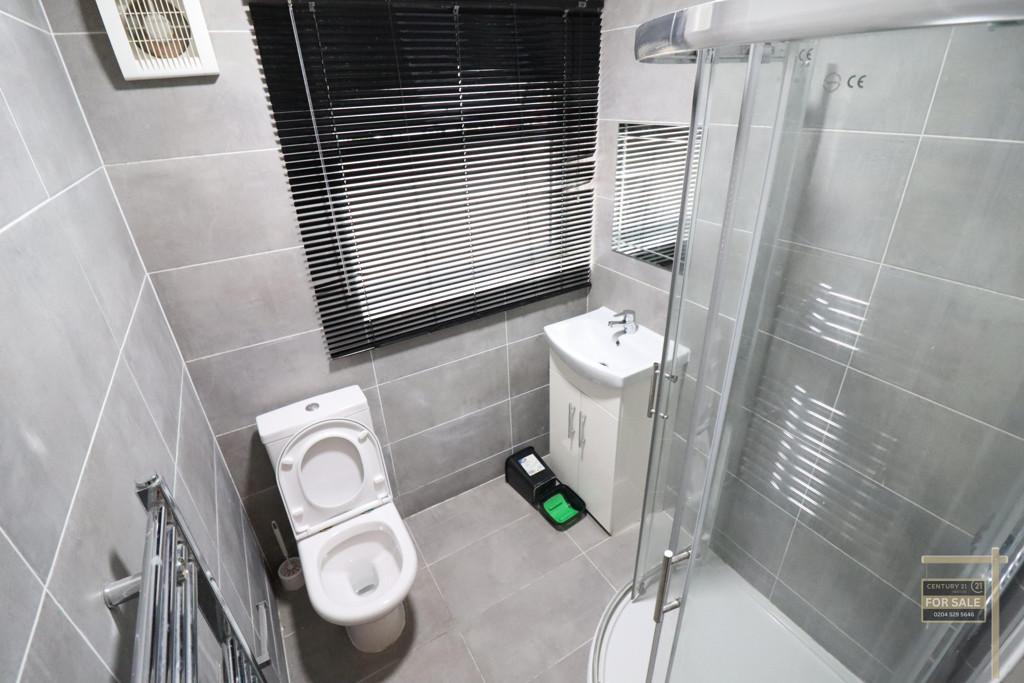Bathroom Upstairs