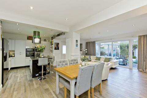 54 Silverknowes Drive, Edinburgh, EH4 5HY