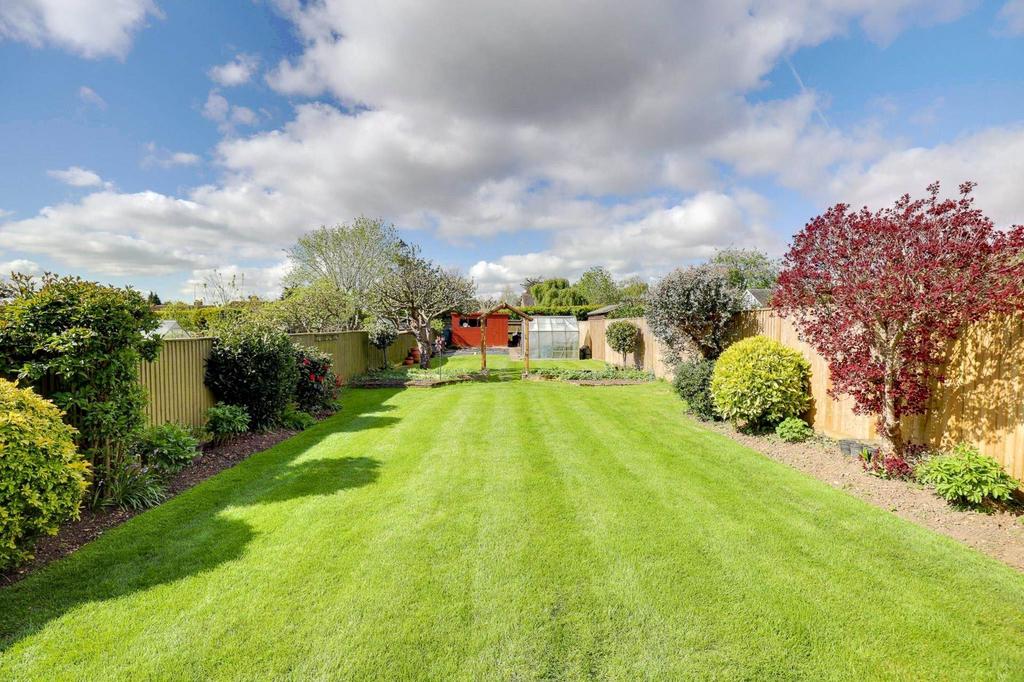 Woodcote Way, Caversham Heights, Reading 3 bed semidetached house for