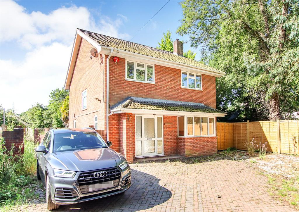 Silver Street, Hordle, Hampshire, SO41 4 bed detached house for sale