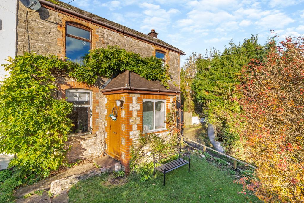 Vinegar Hill, Undy, Caldicot 3 bed semidetached house for sale £340,000