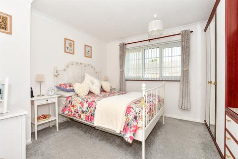 3 bedroom end of terrace house for sale, The Derings, Lydd, Romney Marsh, Kent