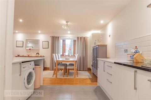 2 bedroom apartment for sale, Birkby Road, Edgerton, Huddersfield, West Yorkshire, HD2