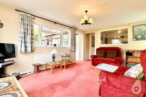 3 bedroom bungalow for sale - Westfield Road, Winnersh, Wokingham, RG41 5ER