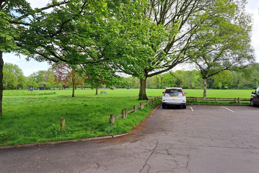Views of Elmdon Park