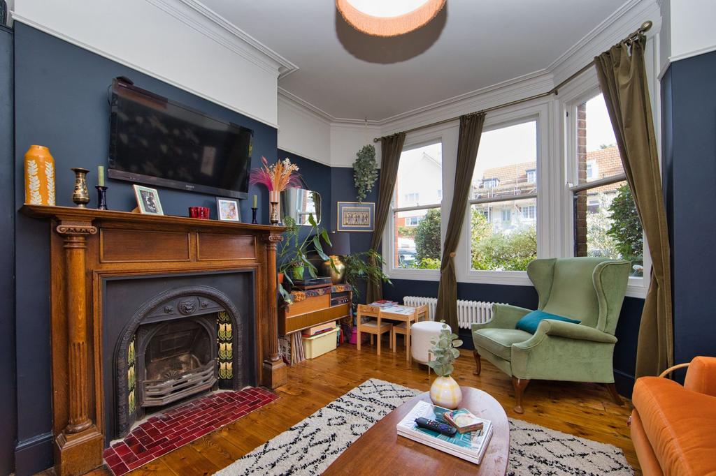 Upper Dane Road, Margate, CT9 3 bed terraced house for sale £425,000