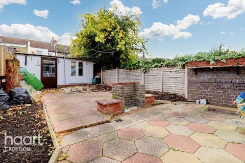 3 bedroom terraced house for sale, Wentworth Road, Croydon