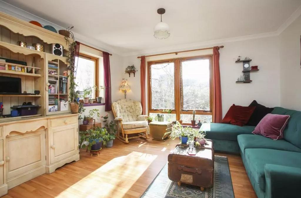 Easter Hermitage, Edinburgh, EH6 1 bed flat £925 pcm (£213 pw)