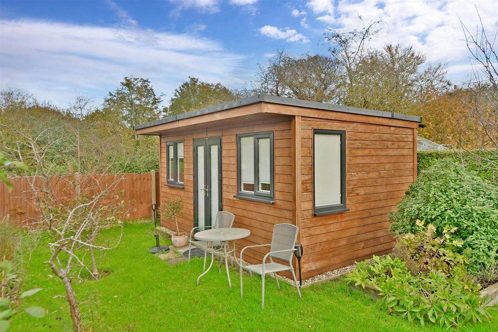 Workshop/Outbuildings