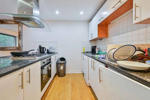3 bedroom maisonette for sale - Benwell Road, Islington, London, N7