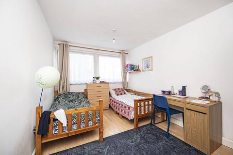 2 bedroom flat for sale, Wellington Way, Bow, London, E3