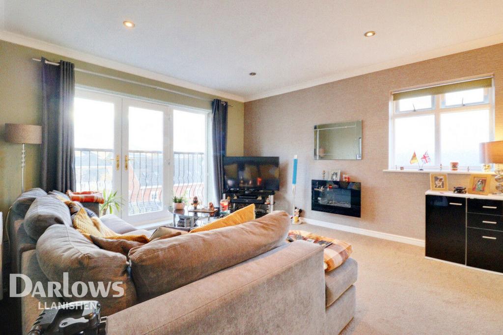 Wyncliffe Gardens, Cardiff 1 bed apartment for sale £130,000