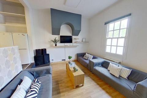 137 Mansfield Road, Nottingham, NG1 3FQ