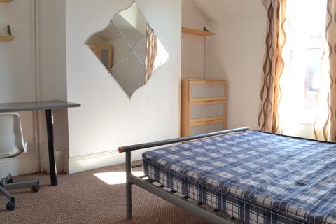 5 bedroom house to rent, Newdigate Villas, Arboretum, Nottingham, NG7 4FB, United Kingdom (Arboretum)