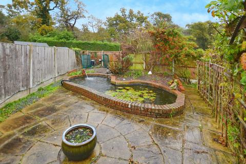 3 Clare Way, Clacton-on-sea, CO16 8BX
