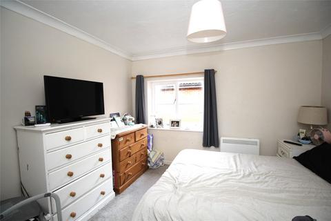 1 bedroom maisonette for sale, Kingfisher Court, Raven Square, Alton, Hampshire, GU34