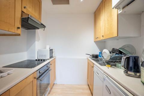 2 bedroom flat for sale, Manor Place, Cambridge, CB1