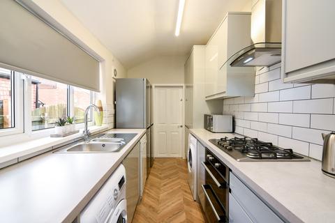5 bedroom house to rent - 53 Turney Street, The Meadows, Nottingham, NG2 2LG