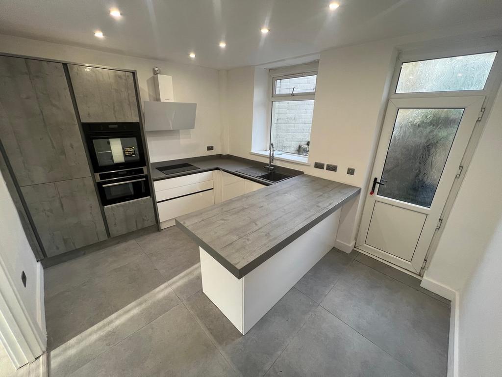 Primrose Terrace Porth Porth 3 bed end of terrace house for sale £