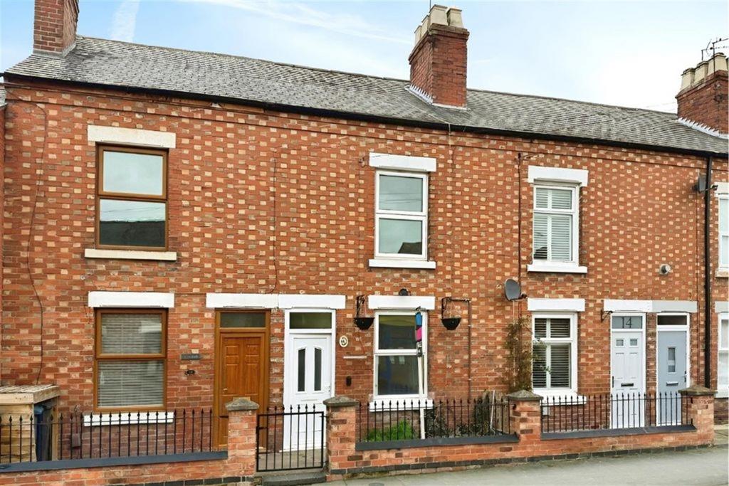 Charles Street, Ruddington, NG11 6EF 2 bed terraced house for sale £