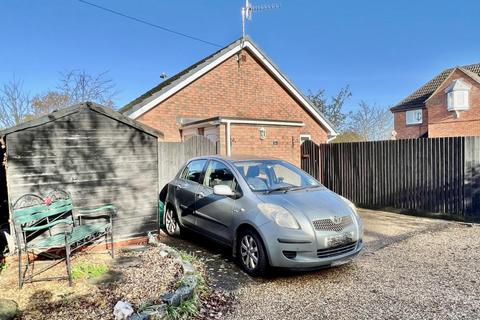 2 bedroom bungalow for sale, Parsonage Barn Lane, Ringwood, BH24 1PX