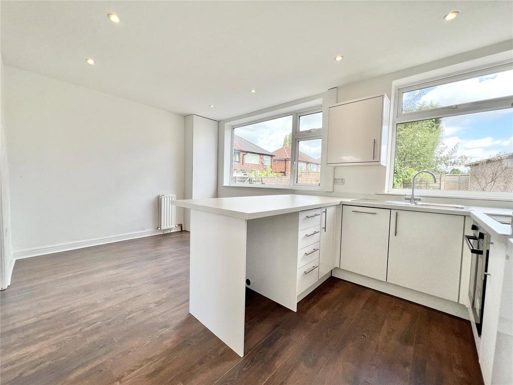 Finsbury Road, Reddish, Stockport, SK5 3 bed semidetached house £210,000