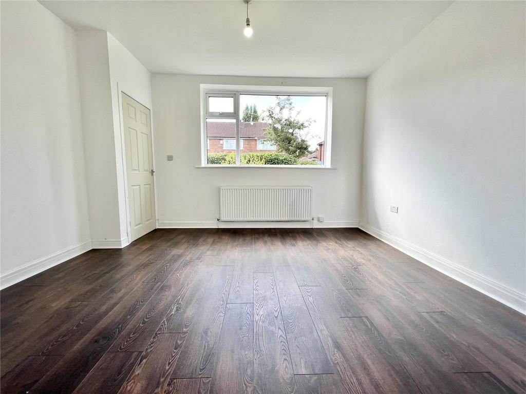 Finsbury Road, Reddish, Stockport, SK5 3 bed semidetached house £210,000